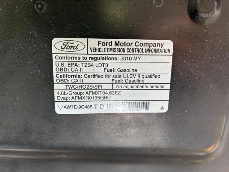 2010-ford-explorer-xlt-image-9