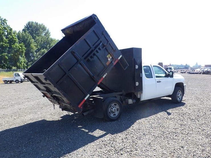 2013-chevrolet-3500hd-image-5