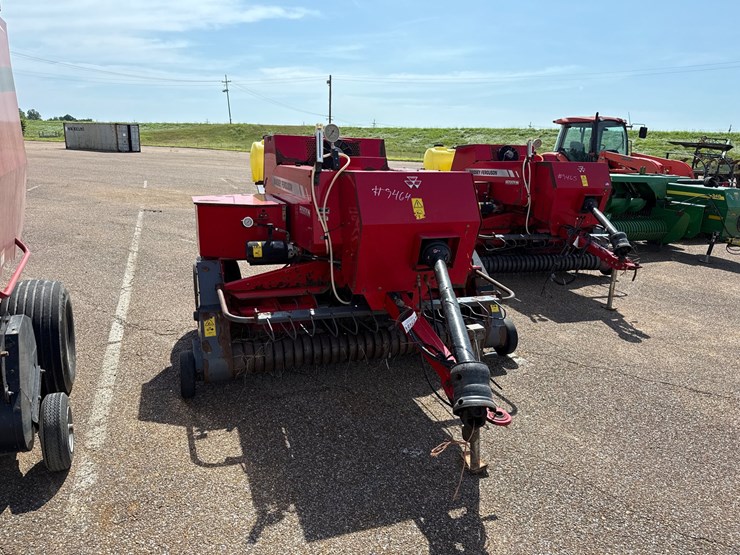 massey-ferguson-1840-image-1