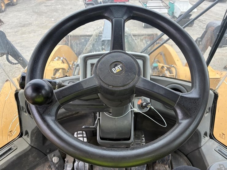 2016-caterpillar-950m-image-22