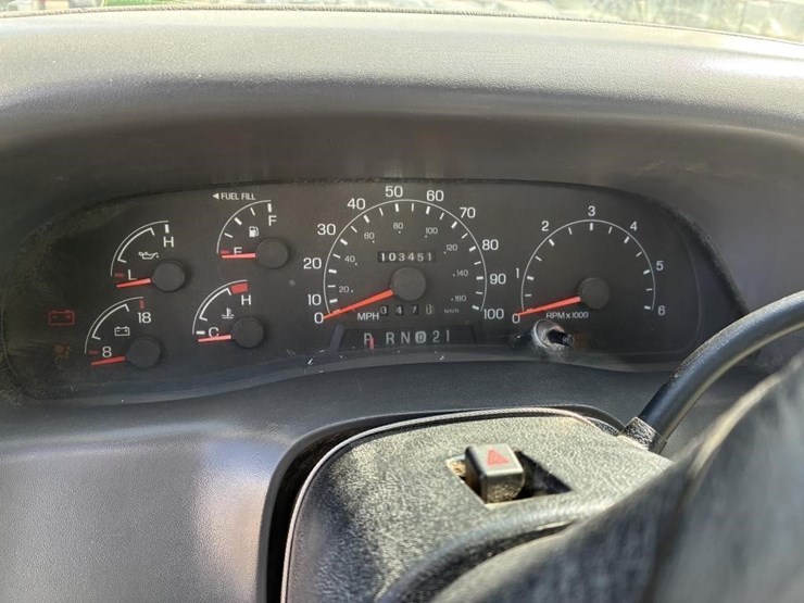 2001-ford-f450-image-15