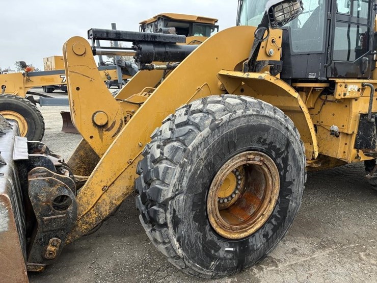 2016-caterpillar-950m-image-10