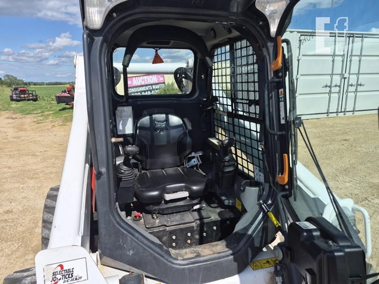 2024-bobcat-s650-image-15