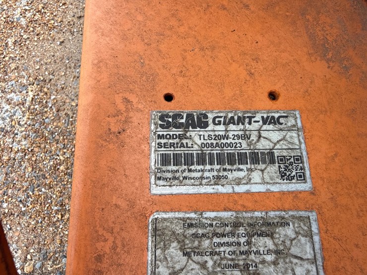 #9492-•-scag-giant-vac-image-11