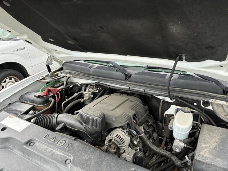 2011-chevrolet-silverado-2500-image-6