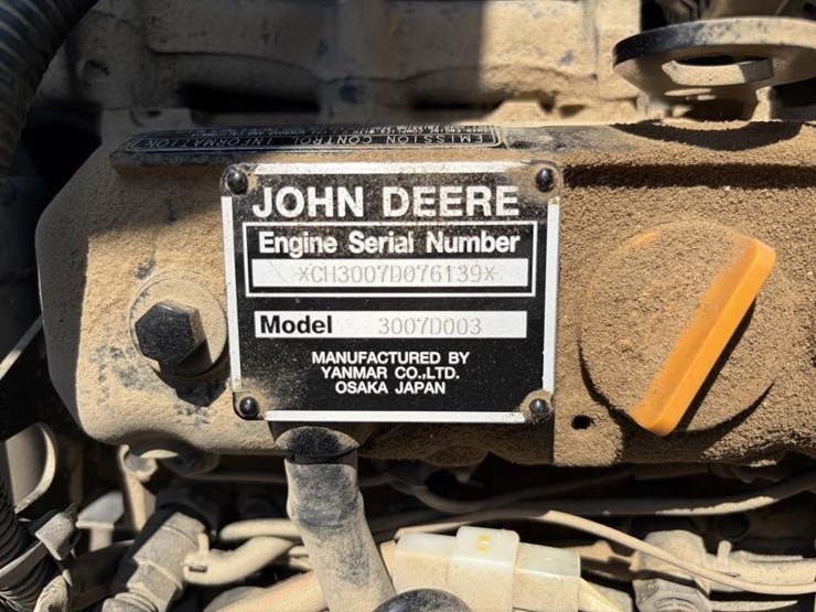 john-deere-gator-image-8
