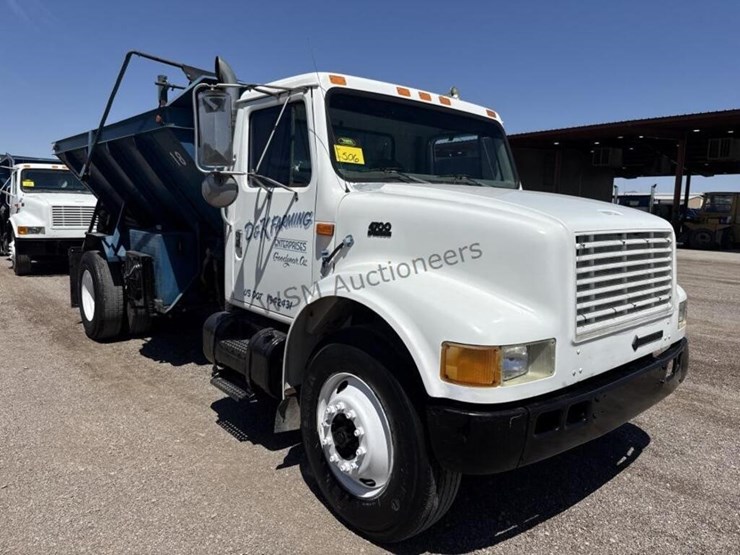2000-international-4700-image-3