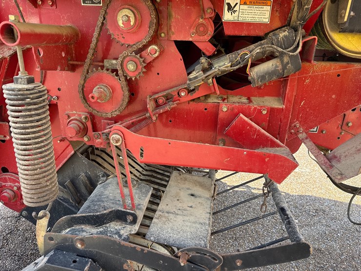 case-ih-rbx463-image-14