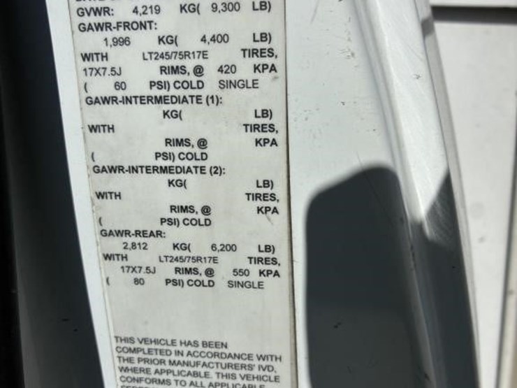 2011-chevrolet-silverado-2500-image-21