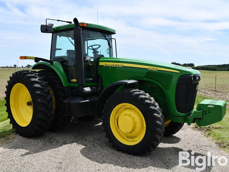 2004-john-deere-8420-image-3