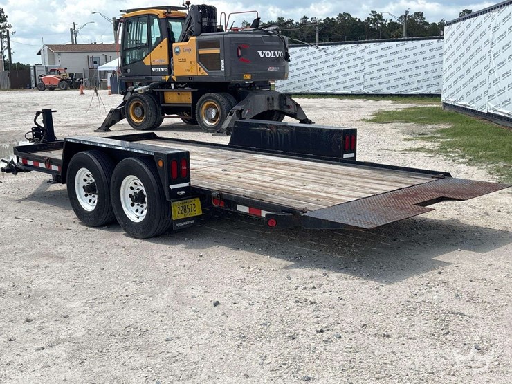 t/a-tilt-deck-trailer-image-4