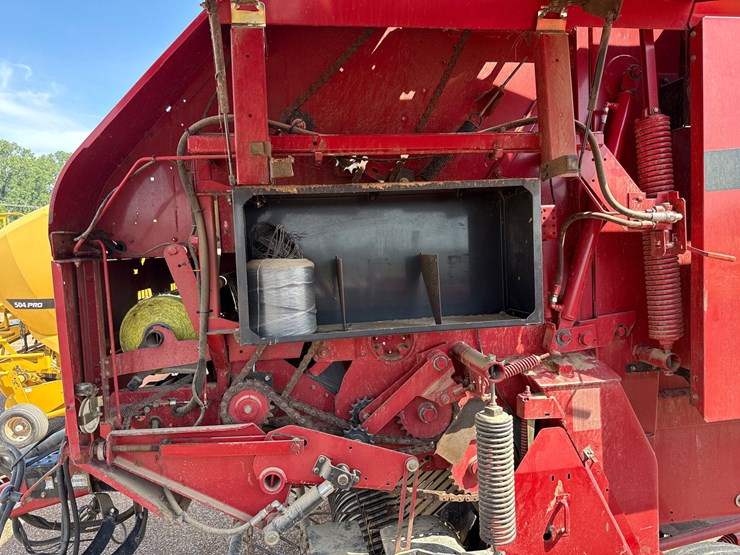 case-ih-rbx463-image-11