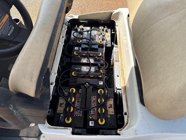 #9451-•-2021-club-car-precedent-w/charger-image-10