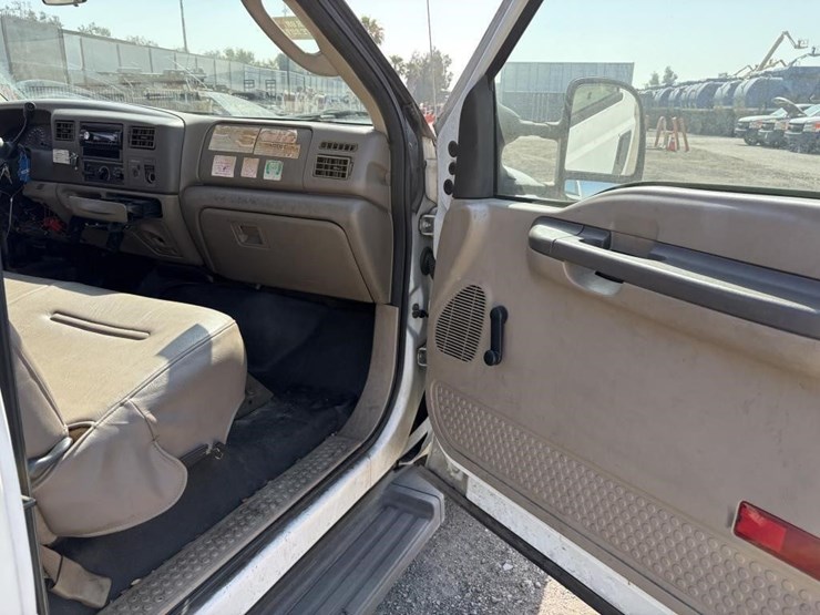 2004-ford-f250-image-10