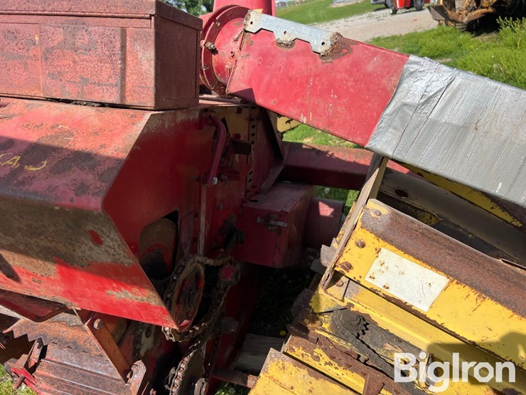 new-holland-707-image-13