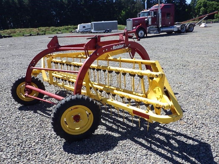 new-holland-258-image-2