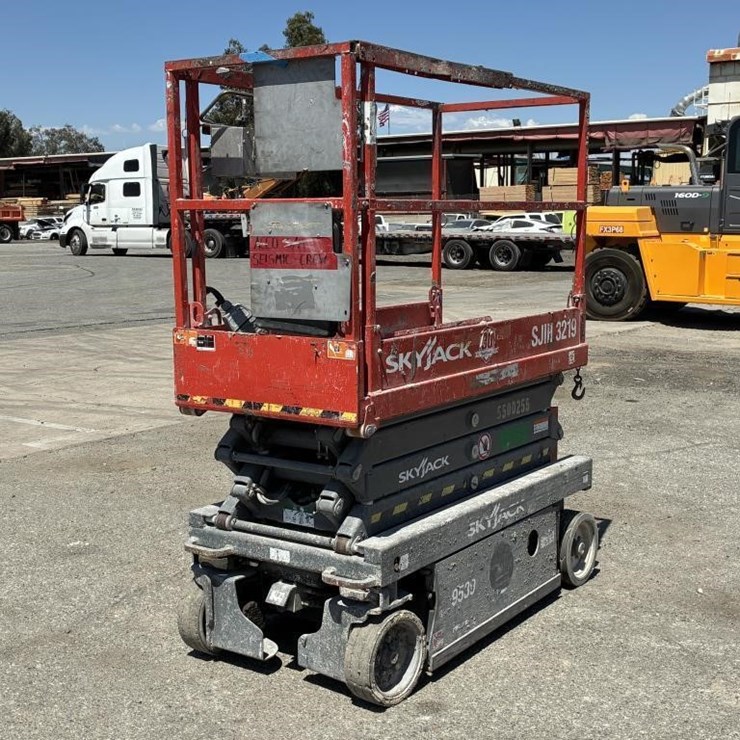 2004 SKYJACK SJIII3219