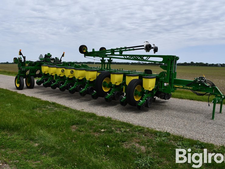 2016-john-deere-1775-image-3