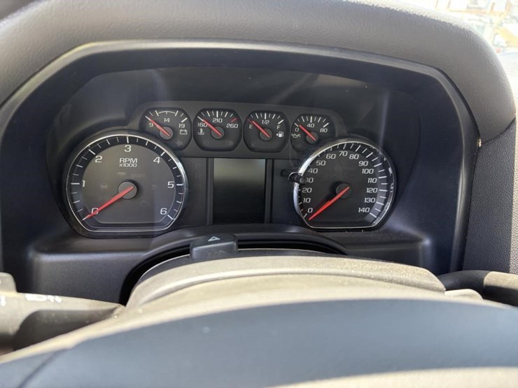 2015-gmc-sierra-3500-image-16