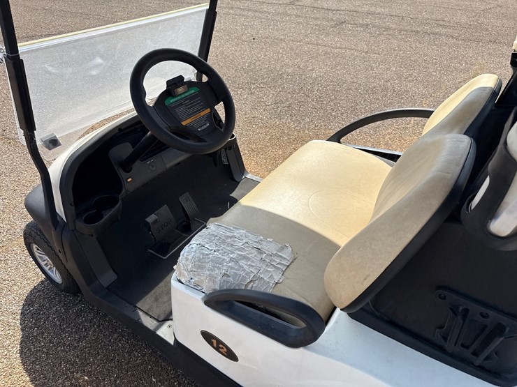 #9451-•-2021-club-car-precedent-w/charger-image-9