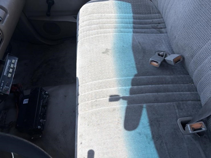 2000-chevrolet-silverado-2500-image-20