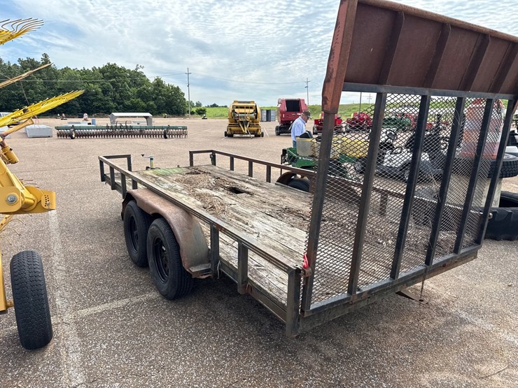 #9460-•-16ft-bumper-pull-trailer-no-title-image-7