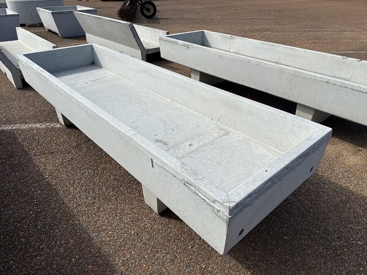 #9483-•-3x10-concrete-feed-trough-image-2