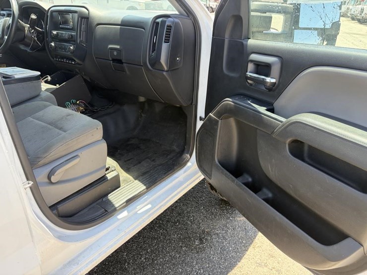 2015-gmc-sierra-3500-image-8