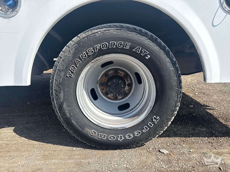2015-ford-f350-image-30