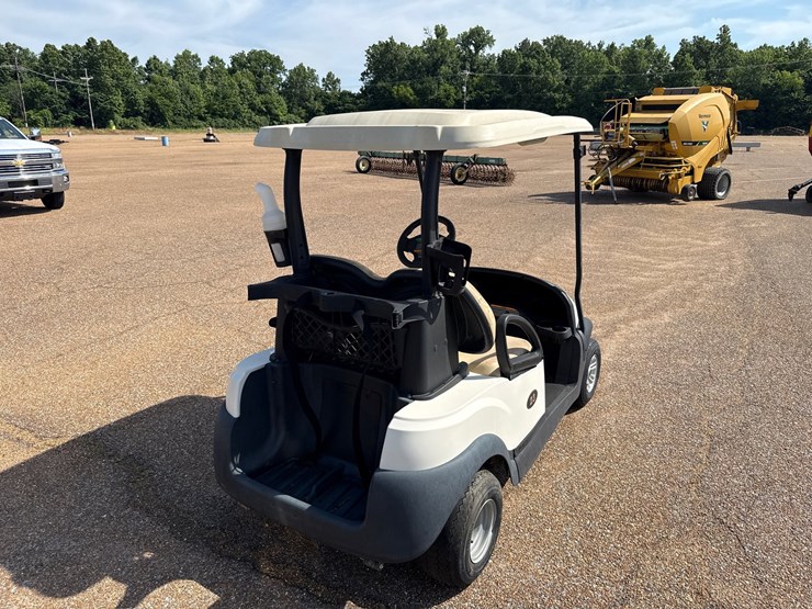 #9456-•-2021-club-car-precedent-w/charger-image-6