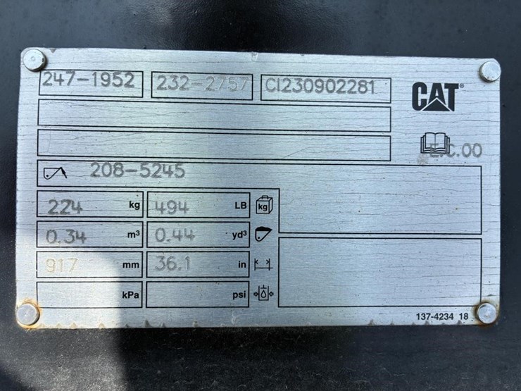 caterpillar-36-image-5