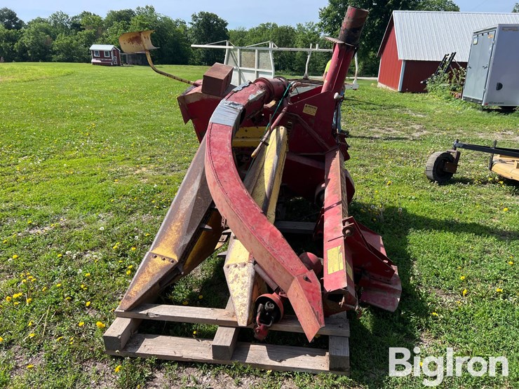 new-holland-707-image-2