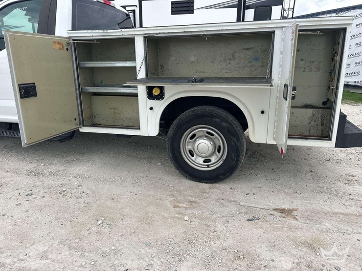 2019-ford-f250-image-17