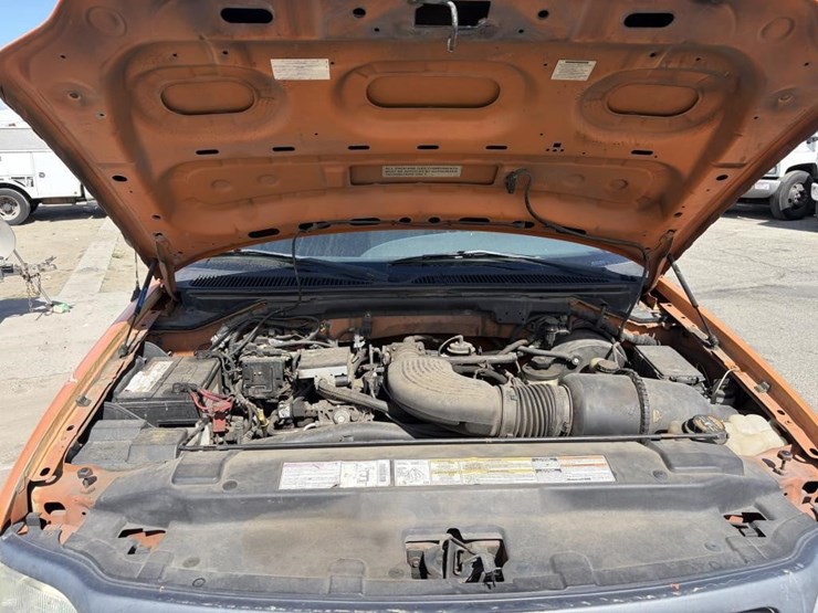 2000-ford-f150-xl-image-10