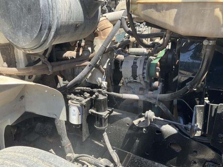 2000-international-4900-image-14