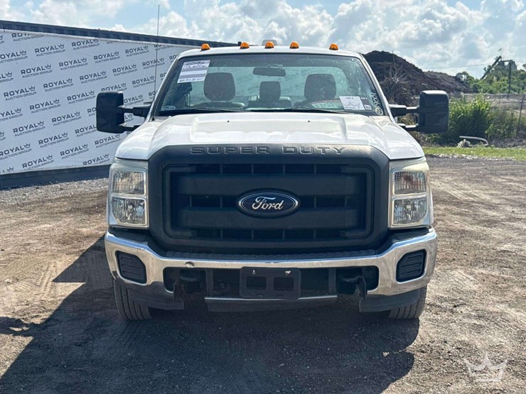 2015-ford-f350-image-33