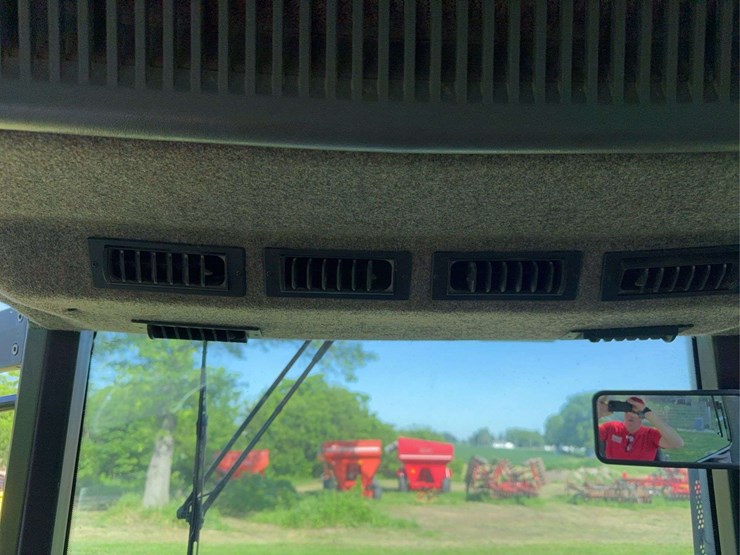 2000-new-holland-8970-image-20