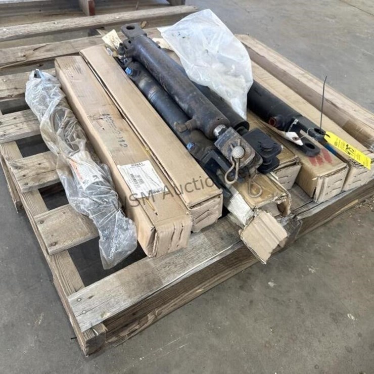 VERSA SPREADER TRAILER REAR DOOR HYDRAULIC