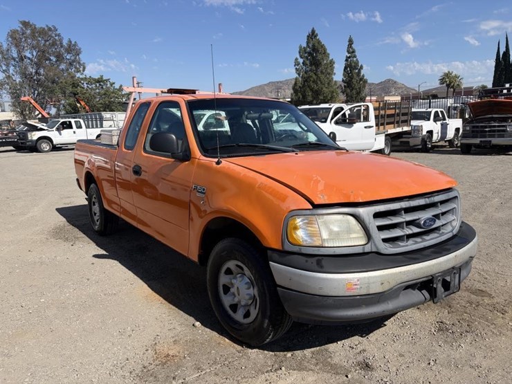 2000-ford-f150-xl-image-2