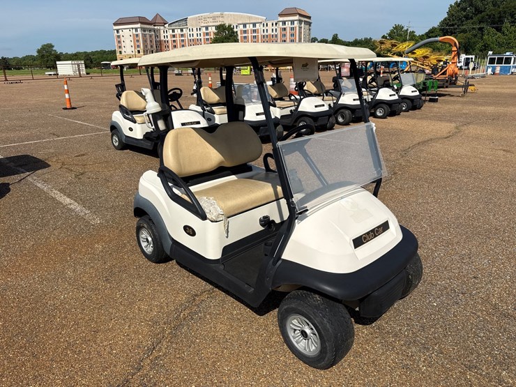 #9453-•-2021-club-car-precedent-w/charger-image-4