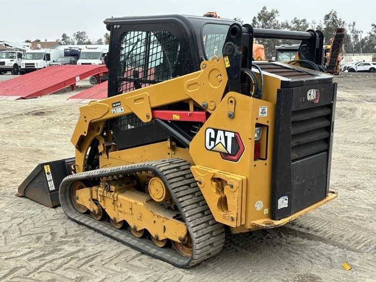 2020-caterpillar-259d3-image-4