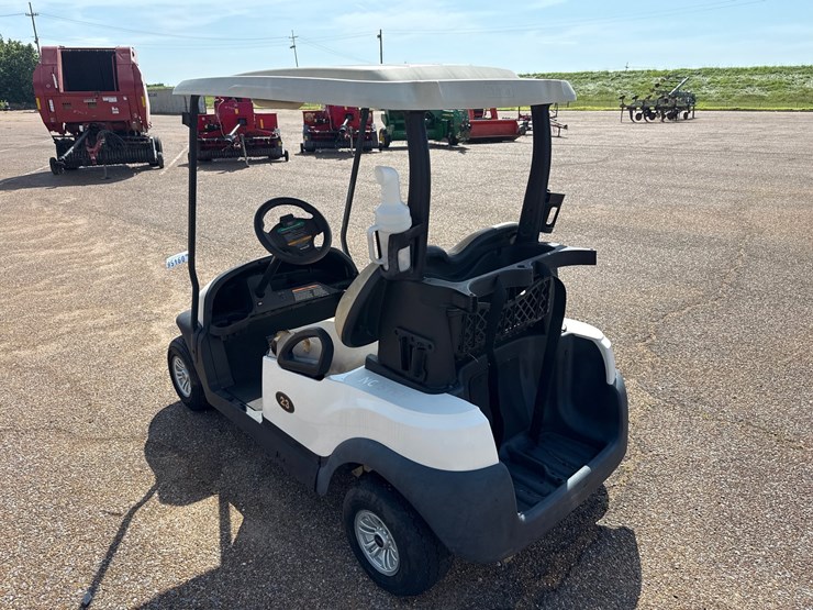 #9456-•-2021-club-car-precedent-w/charger-image-8