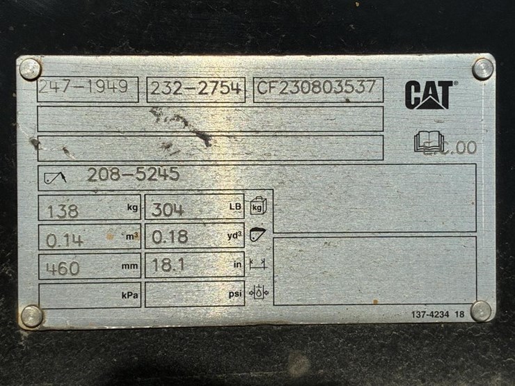 caterpillar-15-image-5