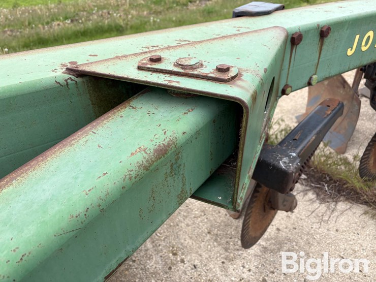 john-deere-2700-image-13