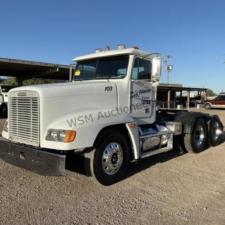 2001 FREIGHTLINER FLD120
