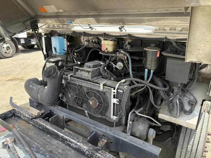 2008-workhorse-w62-image-7