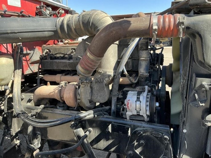 1996-peterbilt-379-image-12