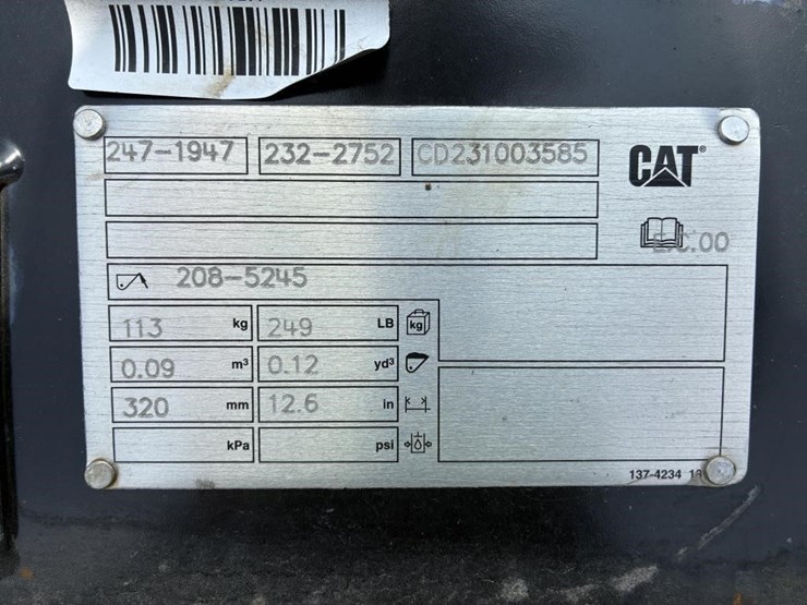caterpillar-12-image-5