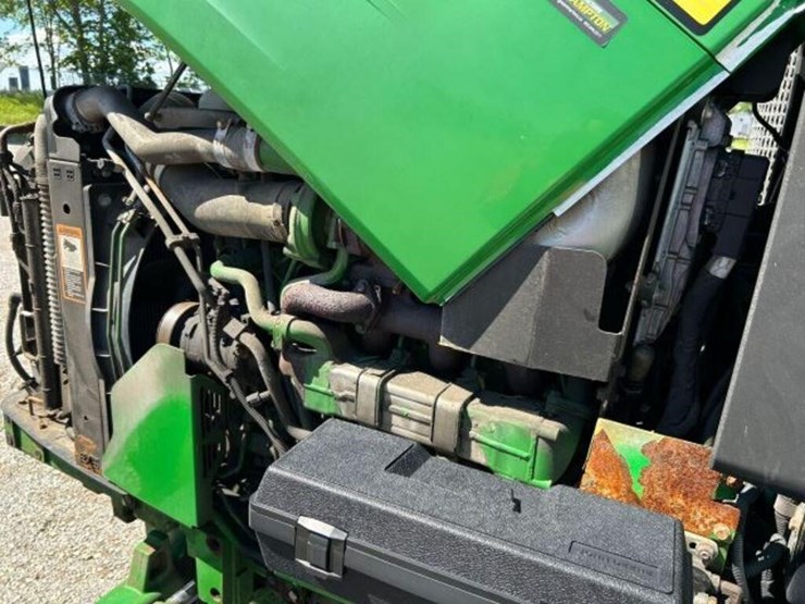 2016-john-deere-5085e-image-26