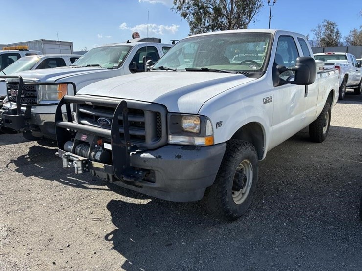 2004-ford-f250-image-1